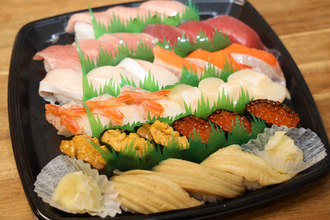 大とろ、うに、いくらがズラリ! かっぱ寿司の豪華寿司&オードブルで秋の宴を楽しんでみた