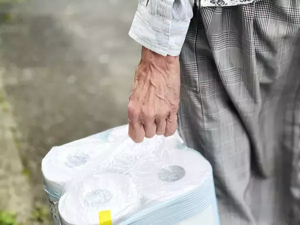 消えたのは「紙」だけじゃない? オイルショック時に日本中で不足した"意外な必需品"とは