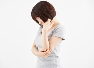 テニス肘の症状がなかなか治らない方へ