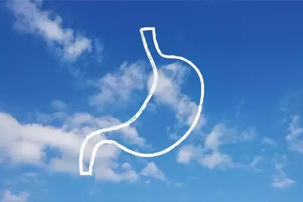 「胃痛の３大原因とは？痛みの鎮め方と予防法を解説」の画像