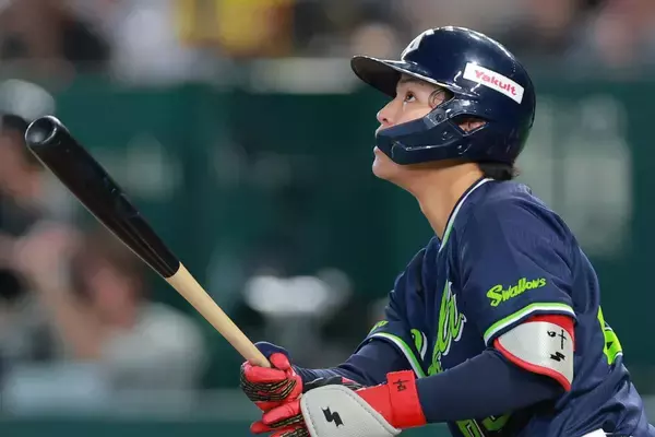 「こんな20歳いる？」他球団ファン垂涎、燕の次世代エース捕手、巨人戦で衝撃の戸郷撃ち3ラン「3番捕手でホームランはえぐすぎる」