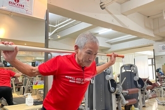 【ゴルフ】飛ばしの秘訣！？簡単上半身トレーニング