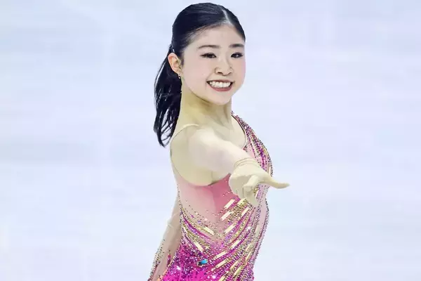 「わぁ！なんて素敵なツーショット」フィギュア21歳女子の隣にいる男性に注目…「なんて素晴らしいチャンスなんだろう！」