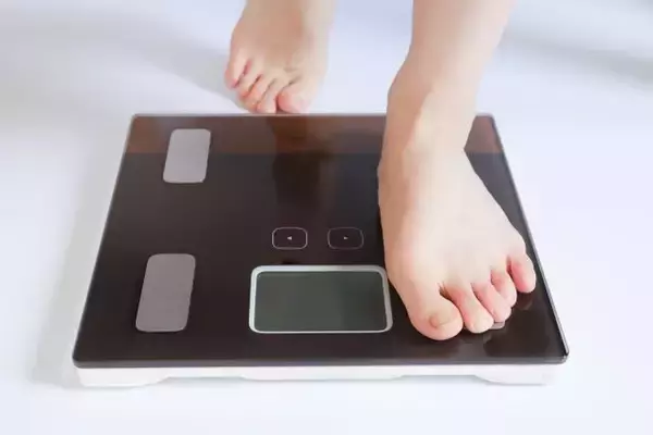 痩せない原因とは？食事だけでは説明できない体重が落ちない理由を医師が解説