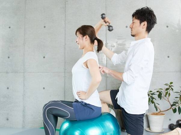 気になる『ぶよぶよ』を解消！? 簡単二の腕エクサイズ
