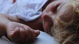 「休日の寝だめはダメ！ いつも睡眠不足気味だと感じているあなた。」の画像1