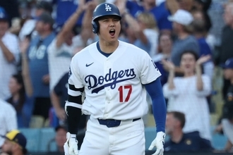 「甦った」大谷翔平、ついに出た復活HR！　大スランプの打破を印象付ける“咆哮”に米記者も衝撃「ショウヘイがここまで熱狂的になった姿は見たことがない」