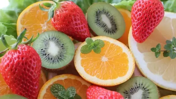 「ゆる糖質制限中に食べるなら！果物をカシコクとり入れるコツ」の画像