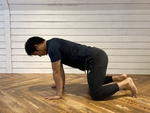 肩こり解消に！アスレティックトレーナーによる「肩のストレッチ＆トレーニング」④