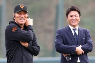 「二岡になってくれたら本当にすごいよな」松井巨人“あと一つ”の打撃コーチの座をめぐってG党熱視線　「監督、ヘッド、チーフは3人左打者なので…」