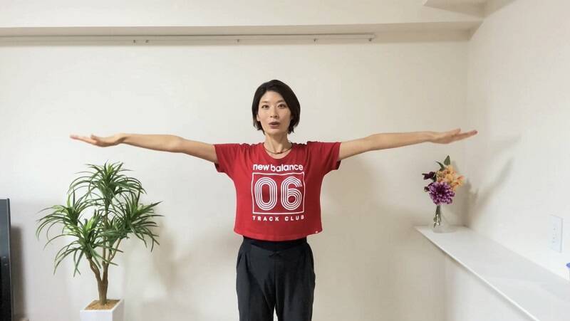 たったの３分！簡単二の腕引き締めエクササイズ