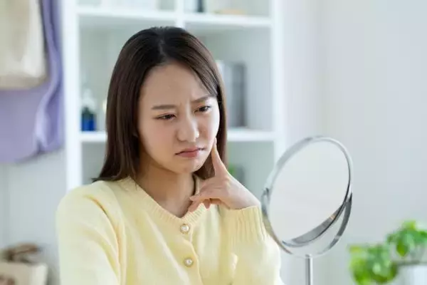 寒暖差が肌荒れを引き起こす