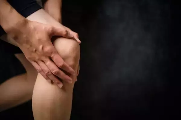 【医師に相談】膝関節血腫とはどのような病気ですか？