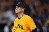 「【巨人】橋上監督代行初戦は白星飾れず　SBに3-8と敗れ5連敗　ベテラン坂本勇人は犠飛で打点マーク」の画像1