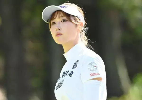 「最高、めっちゃかわいい」22歳人気女子ゴルファー、最終日の猛チャージに賛辞続々「ホステス大会でナイスプレーやったね！」　ウェア姿にも注目集まる