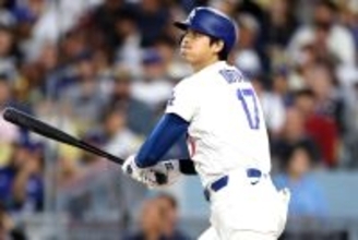 53打席ぶりアーチの“記念球”を要求？　ベンチで見せた大谷翔平と山本由伸のやり取りに米爆笑「取り戻してほしいと…」