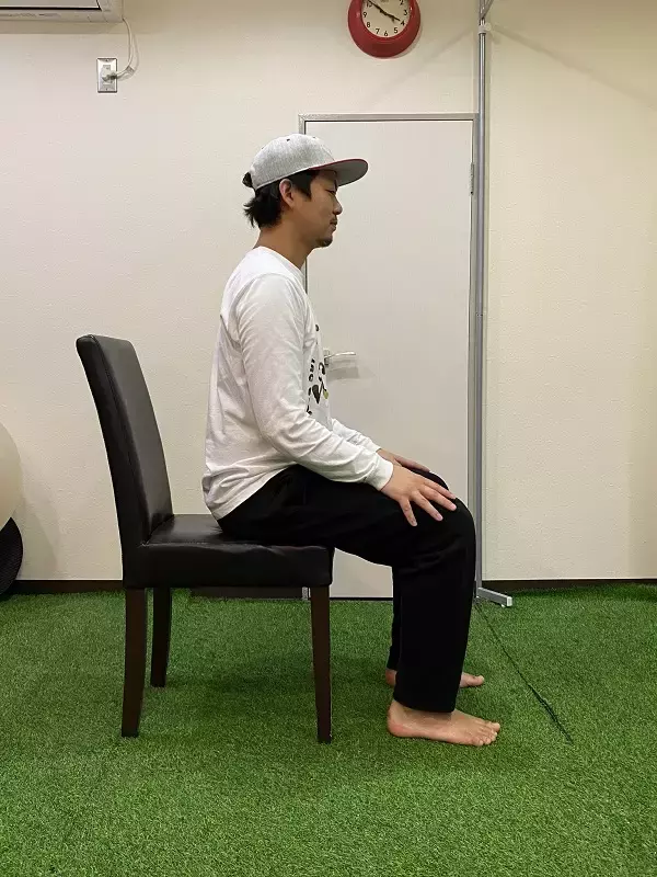 「自宅でできる椅子を使ったトレーニング」～股関節～