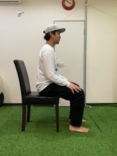 「自宅でできる椅子を使ったトレーニング」～股関節～