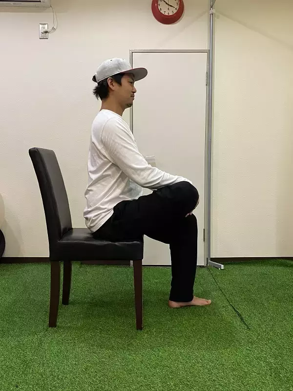「「自宅でできる椅子を使ったトレーニング」～股関節～」の画像