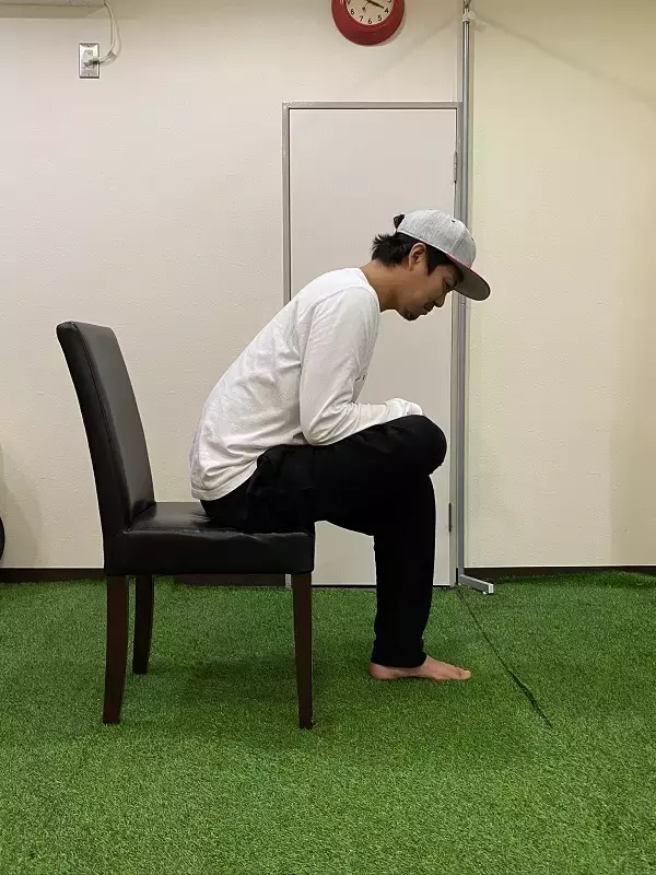 「「自宅でできる椅子を使ったトレーニング」～股関節～」の画像