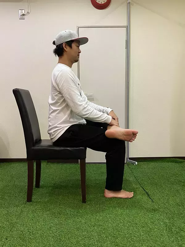 「「自宅でできる椅子を使ったトレーニング」～股関節～」の画像