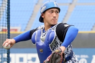 正捕手の衝撃トレードから日々痛感する「野球の怖さ」　ハマの逸材・松尾汐恩の現在地　首脳陣が求める“覚悟”「ピッチャーは人生が懸かってる」【DeNA】