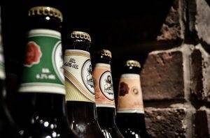 お酒を飲むと太る？アルコールとの上手な付き合い方