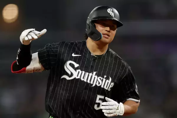 「あのスイングは純粋なパワー」村上宗隆　復活の32号＆初三塁打　好守も魅せた　再び地区首位に返り咲き「チームにとっても希望の光」