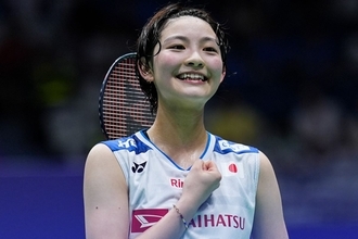 「キュンとします」19歳バドミントン女子、爽やかな“笑顔満開”で世界の舞台へ…海外ファンも注目「なんともかわいいですね」「ロス五輪で大活躍する姿がみたい」