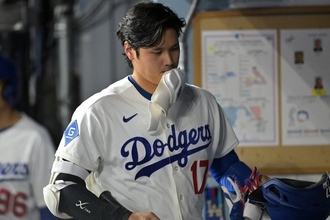 「契約に見合わなくなる時が来る」大谷翔平の“二刀流限界説”で1015億円契約の価値も半減？　元MLB投手が論じた偉才の未来「現実を見なきゃいけない」