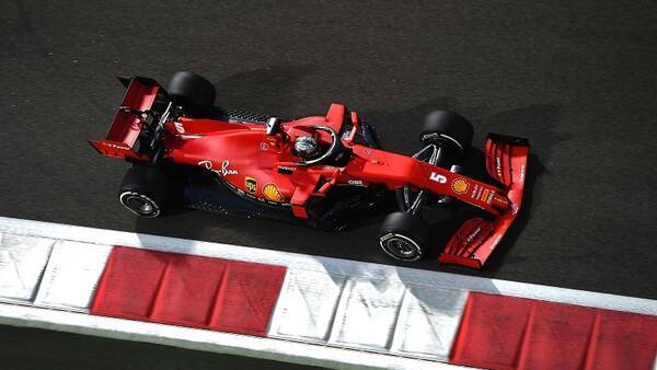 ｆ１ コロナ禍に揺れた今シーズン 歴代単独最多勝利をマークしたハミルトンが４年連続７度目のチャンピオンに 不振を極めた名門チームは 2020年12月19日 エキサイトニュース