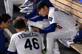 なぜ山本由伸は“異次元投球”を続けられるのか？　往年の大投手が語った伝説投手との比較論「あれほどハイレベルに、こなせる投手はなかなかいない」