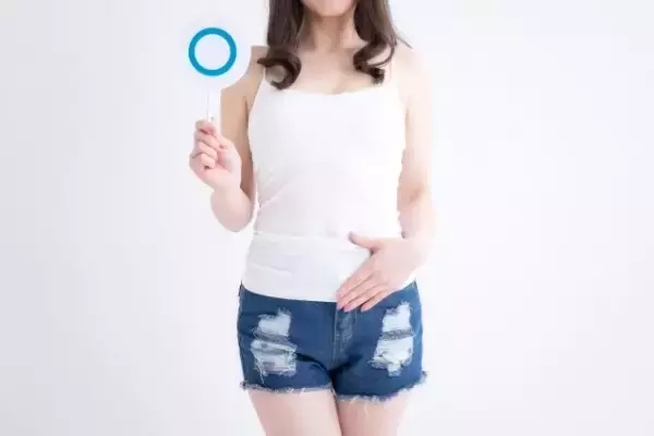「お腹まわりの浮き輪肉がみるみるすっきり！簡単おすすめエクササイズ」の画像