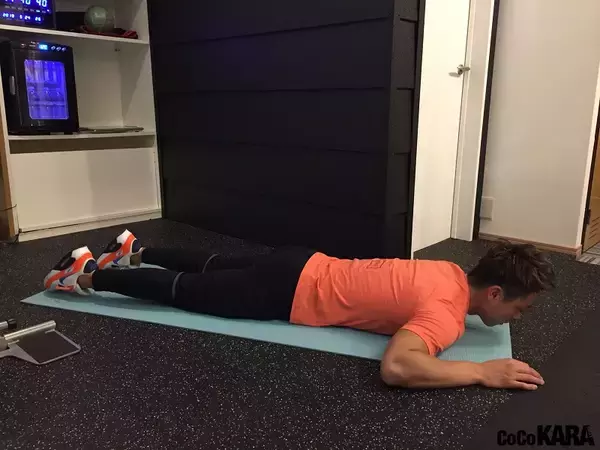 人気パーソナルトレーナーが教える自宅でできる超簡単トレーニング「プルプル二の腕にサヨナラ！細マッチョな腕を手に入れたい」