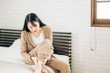 「春の時期は注意が必要　突然の【こむら返り】激痛の原因は？正しい対処と予防方法も紹介」の画像1