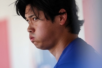 投手復帰が遠のく大谷翔平の膝の現状は？　米メディアがド軍の打者起用継続に意見「明らかに理想的とは言えない」