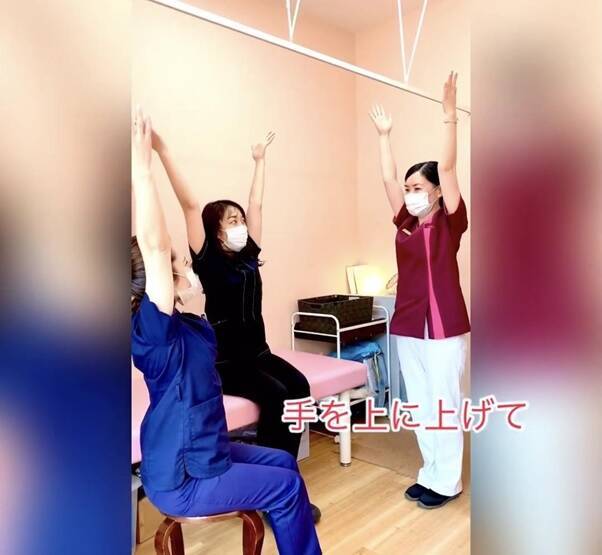 スマホ疲れにも効く！理学療法士直伝！体幹＆骨盤ケア〜肩甲骨トレーニング編〜