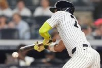 MLBでバントが流行？　日本でも「非効率的な作戦」と見られた技術が広まる背景「1点を粘り強く奪う方に価値を見出している」