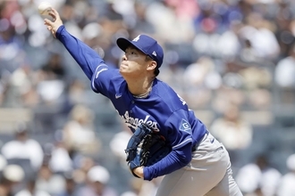 「彼には528億円の理由がある」山本由伸、ヤンキース打線を圧倒　9回2失点完投に米絶賛「リーグ全体で最高の投手」「サイ・ヤング賞をあげろ」