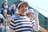 「「この子と共に頑張ります」人気女子ゴルファーの“2ショット”に「めちゃくちゃお似合いでカッコイイ」」の画像1
