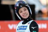 「「素足が綺麗すぎて…」高梨沙羅が白ミニスカで“美脚”披露…「ファッションもお顔も好きすぎる」反響続々」の画像1