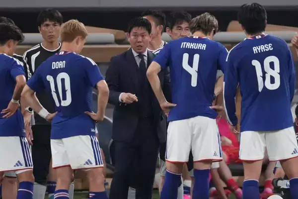 まるで野球？　W杯で導入される“新ルール”は「サッカーを変える」　仏代表指揮官らが警鐘を鳴らす3分間の使い方「事実上の戦術的な休憩だ」