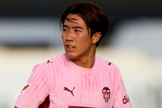 高評価ゆえに生じた19歳アタッカーの「悩ましい問題」　バレンシア佐藤龍之介の代表招集を早くも危惧「最大の補強とも言える存在」「1か月半も穴があく」