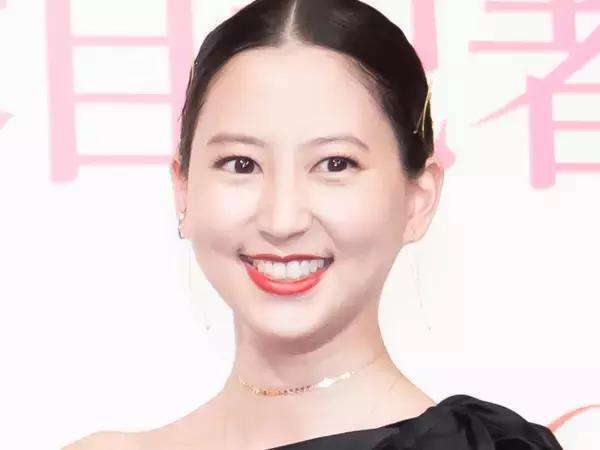 河北麻友子、第2子出産を報告「母子ともに健康です」　赤ちゃんを抱く姿も