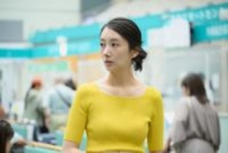 『フェイクマミー』第6話 “薫”波瑠、母に付き添って病院へ　思いがけない人物と出くわす