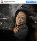 「『リブート』ダイアン津田、“死体役”のオフショット投稿　鈴木亮平も山中での撮影風景を公開」の画像1