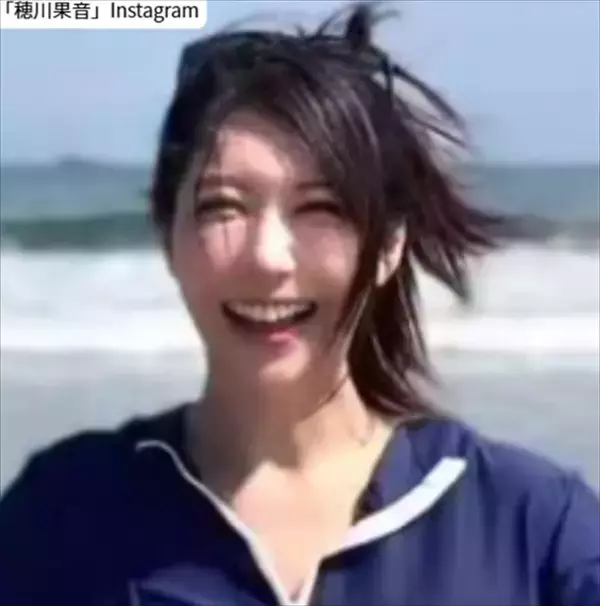 170cm“美しすぎる気象予報士”穂川果音、ビーチで解放感「スタイル最高」「可愛すぎ」
