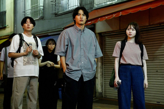 『シナントロープ』第2話　“都成”水上恒司、事件の翌日に強盗犯とすれ違う