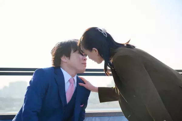『ターミネーターと恋しちゃったら』エータ＆くるみがキス「めちゃくちゃロマンチック」「美しい」の声