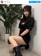 SNSで大人気の“日本一美しいドラマー”、“ミニスカ黒ナース”コスに騒然「ドキドキしちゃいます」